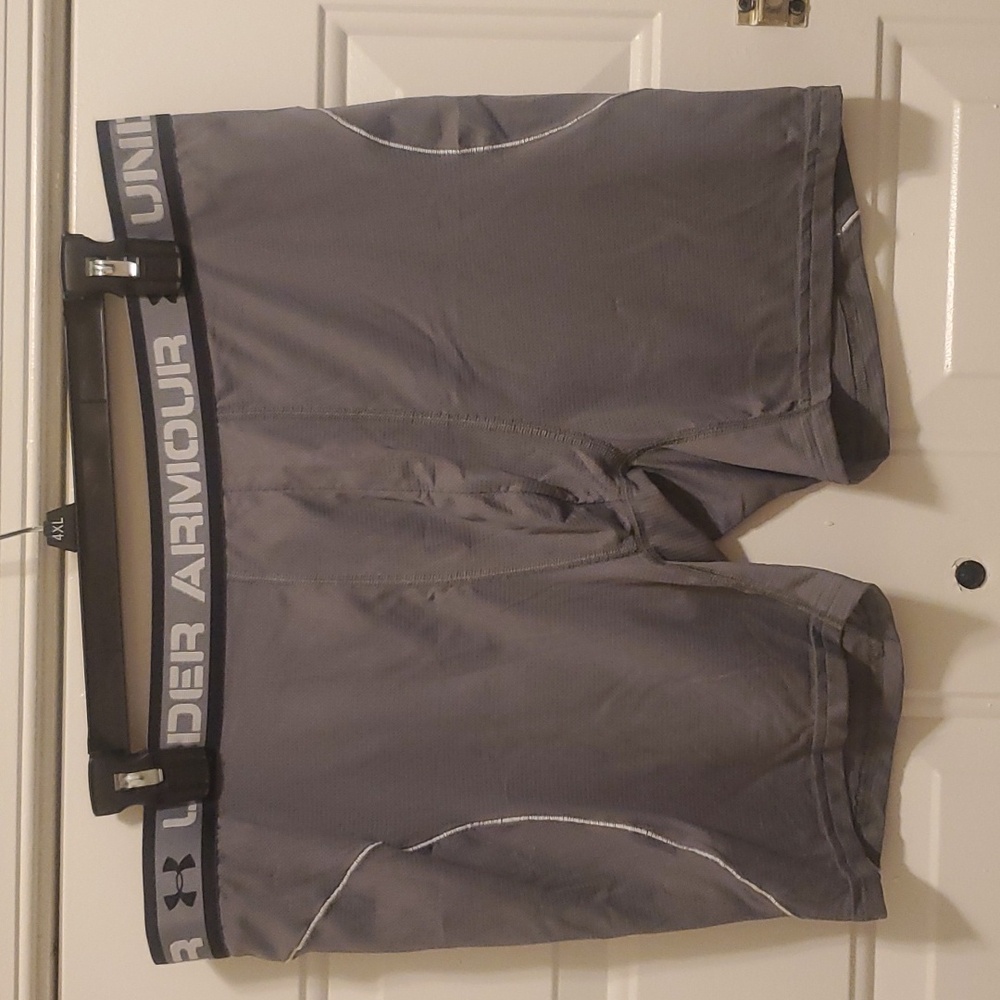 Under Armour Mens 2XL Heat Gear Boxers
